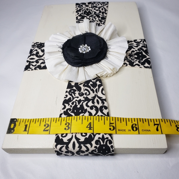 Handmade Wall Plaque Cream & Black Painted Wood Scroll Damask Fabric 11.5" x 7" - Picture 7 of 8